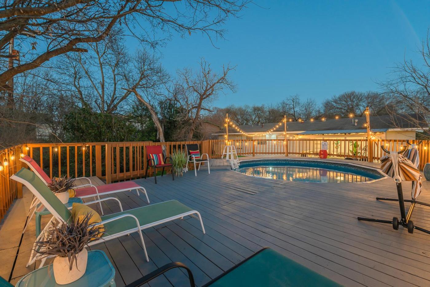 Game Room, Pool & Fire Pit At The Medical Center San Antonio Exterior photo