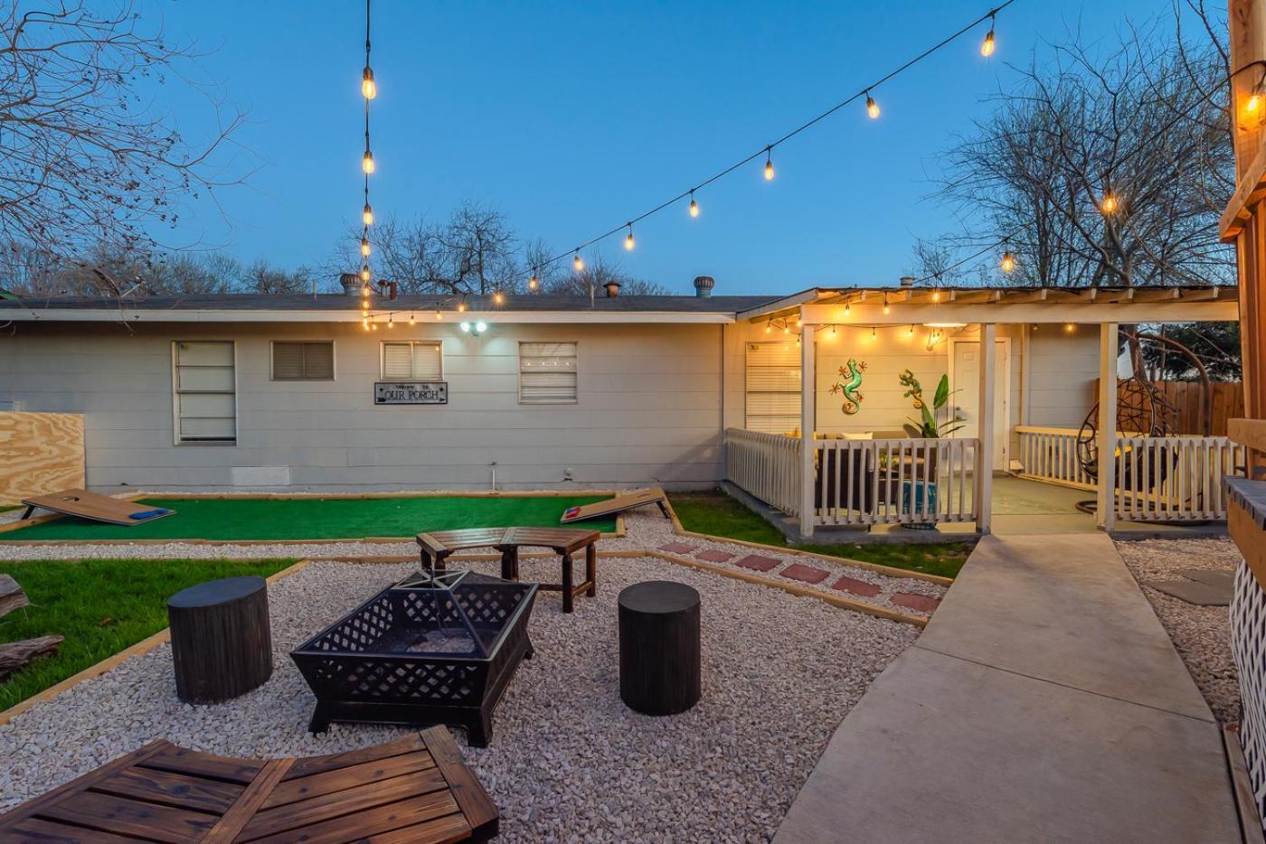Game Room, Pool & Fire Pit At The Medical Center San Antonio Exterior photo