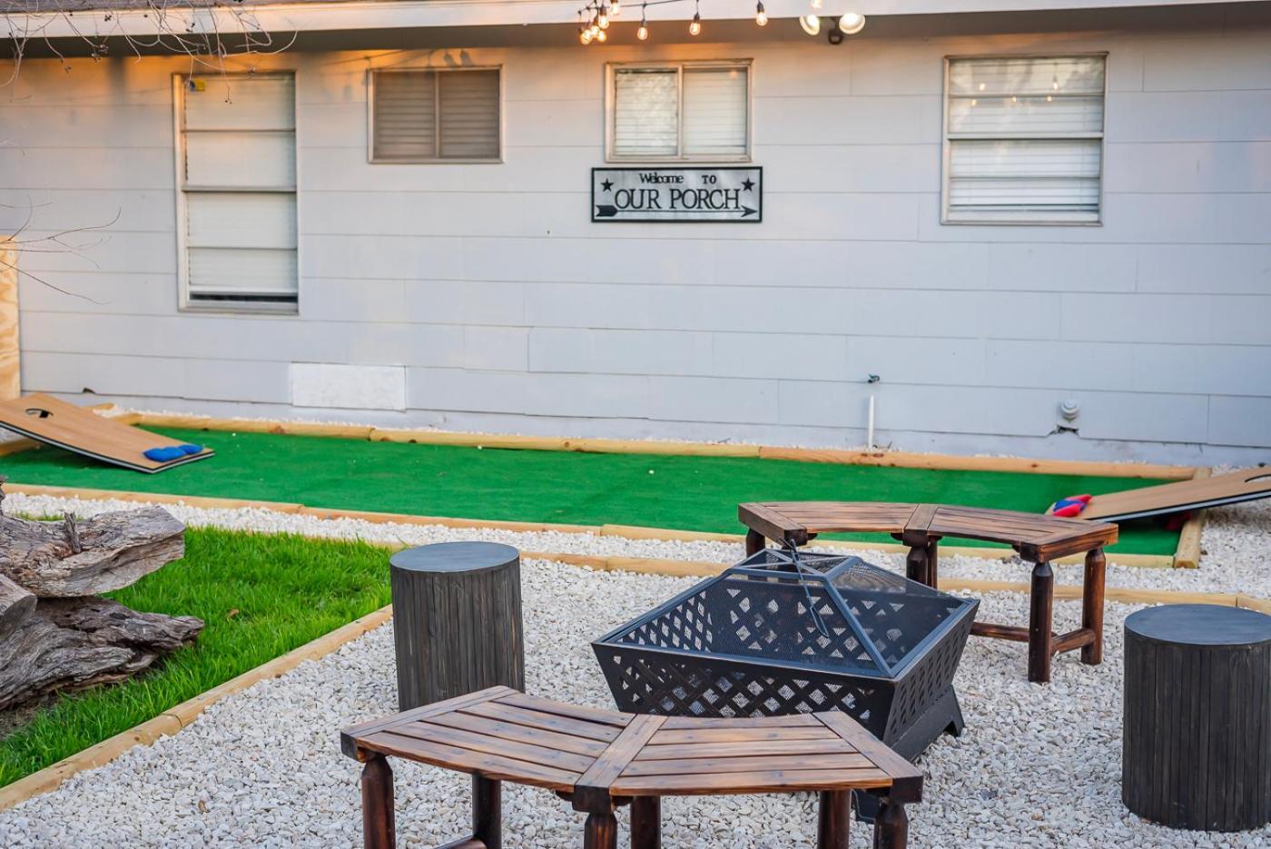 Game Room, Pool & Fire Pit At The Medical Center San Antonio Exterior photo
