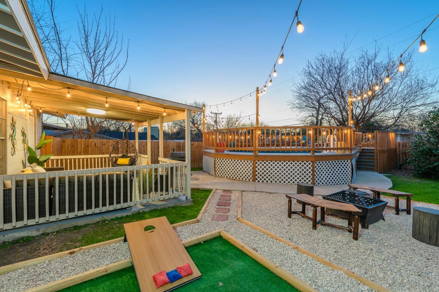 Game Room, Pool & Fire Pit At The Medical Center San Antonio Exterior photo