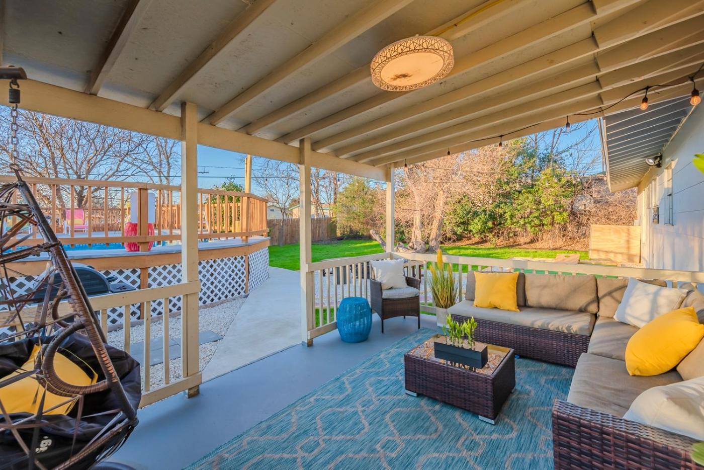 Game Room, Pool & Fire Pit At The Medical Center San Antonio Exterior photo
