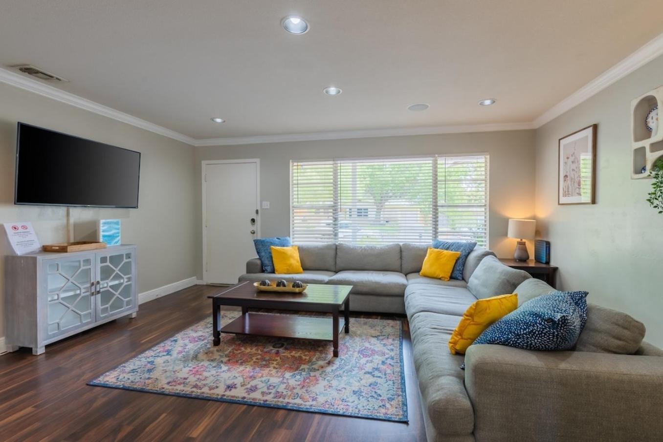 Game Room, Pool & Fire Pit At The Medical Center San Antonio Exterior photo